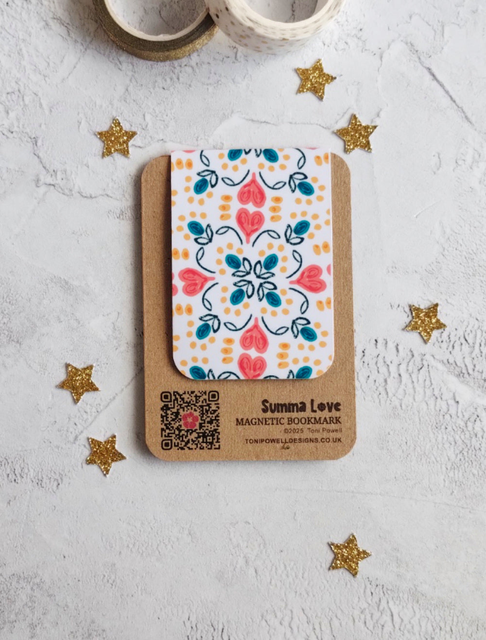 Summa Love Magnetic bookmark with bright heart pattern design 